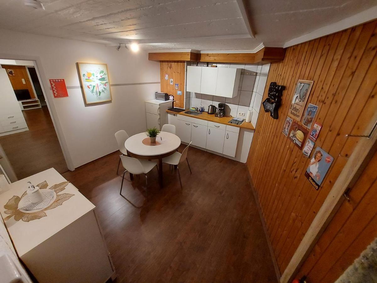 Basement Apartment โคโลญ ภายนอก รูปภาพ